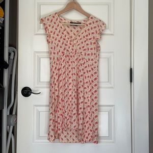 Babydoll floral print dress.